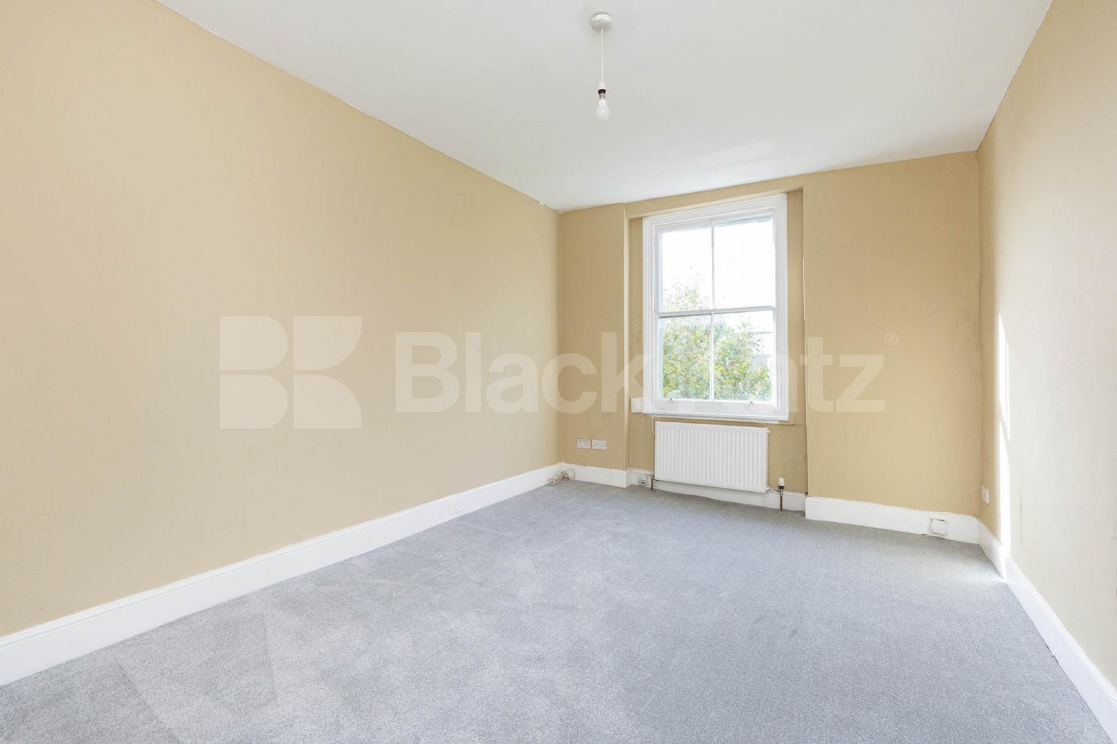Two double bedrooms spacious lounge located within minutes from Ladbroke Grove Ladbroke Grove, Ladbroke Grove 